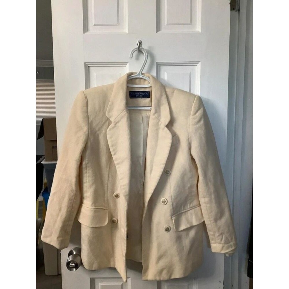 Norton Mcnaughton cream colored blazer